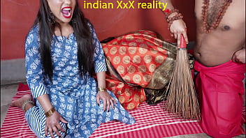 Ibu Tiri India Yang Hot Dan Menggoda Dalam Adegan Dewasa Berbahasa Hindi