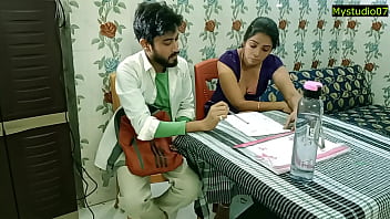 Nyonya India Cantik Dan Murid Ganteng Beraksi Panas!! Adegan Terbaru Yang Menggoda