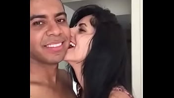 Pacar Seksi India Yang Menggoda