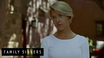Ibu Tiri Blonde Seksi (kit Mercer) Ngesex Dan Ngentot Anak Tirinya Van Wylde – Dosa Keluarga Yang Menggairahkan