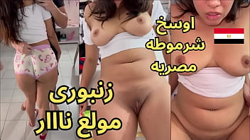 فيديو هدير المثير: زنبوري هايج يلهب المشاعر ويلبن بشراهة في جلسة سكس عربي محمومة