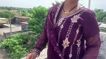 Bhabhi Bhojpuri Yang Nakal Memberikan Kenikmatan Penuh Dari Memek Dan Tubuhnya Dengan Audio Hindi Yang Menggairahkan