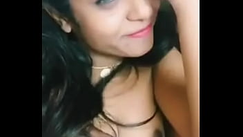 Istri Desi Yang Panas Dengan Suami Yang Tak Sabar Menikmati Tubuhnya