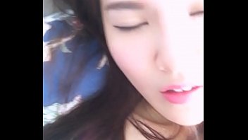 Gadis Tiongkok Seksi Masturbasi Dengan Nafsu 蓝宝石 2017-10-21-09-35-13