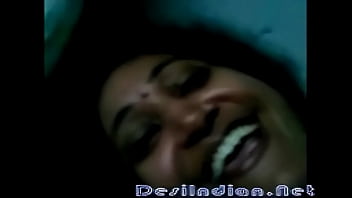 Desi Aunty Telugu Yang Menggoda Dan Menggairahkan