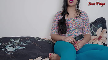 Adik Tiri Seksi Tergoda Melihat Kontol Keras Dan Basah