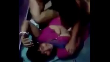 Bibiku Yang Seksi, Desi