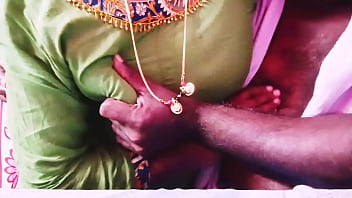 Istri Desi Selingkuh Dengan Adegan Panas Dan Obrolan Mesum Dalam Bahasa Telugu.
