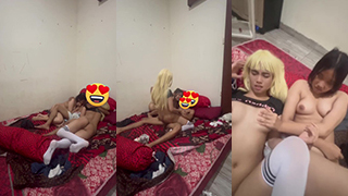 Tiga Cewek Seksi Beraksi Panas Dan Liar