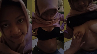 Video Mesum Hijabers Cantik Digilir Di Kos Pacar