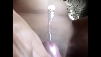 Desi Memek Basah Yang Lagi Ngecrot