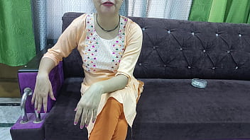 Pasangan India Bercinta, Pacar Bujuk Kekasihnya Untuk Pertama Kali Bercinta Dengan Penuh Kasih Sayang, Suasana Romantis, Adegan Panas Dalam Bahasa Hindi