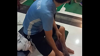 Cowok Tiongkok Bugil Di Klub Olahraga Phnom Penh