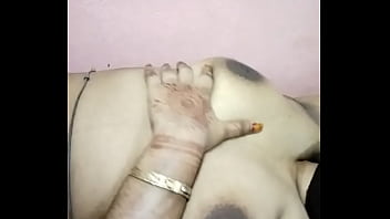 Gadis Desa India Digoyang Ganas Oleh Bibi Berpengalaman