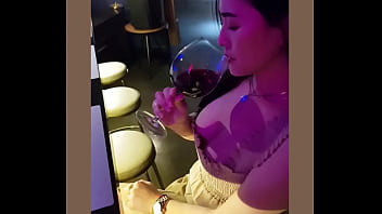 Model China Mandi Setelah Syuting, Langsung Dihajar Ganas Di Ranjang!