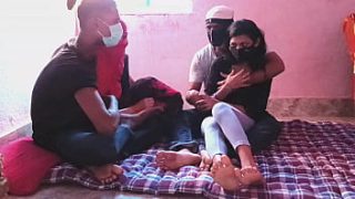 Pasangan India Tukar Istri Untuk Pesta Seks Empat Orang Bergairah