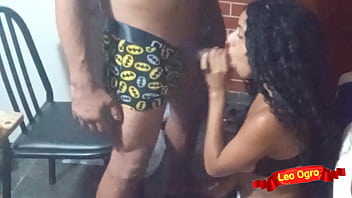 Gadis Lesbi Ngentot Mulut Teman Di Depan Pacarnya