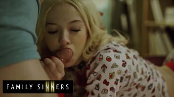Kenzie Reeves Yang Menggoda Menggila Menguasai Kontol Besar Nathan Bronson, Saudara Tirinya Yang Tak Tahan Godaan – Skandal Keluarga Yang Panas Membara