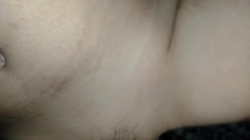 Istri Seksi Tanpa Celana Dalam Minta Petunjuk Jalan Dan Membiarkan Pria Asing Meraba-raba Tubuhnya