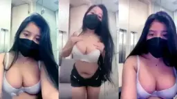 Puput Ngangkang Menggoda Pascol Meremas Payudara Montoknya