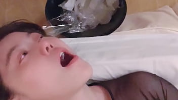 Kencangnya Adegan Ranjang: Cewek Seksi Influencer Digituin Cowok Ganteng Gede Di Hotel, Dientot Sampai Leher Bengkak Dan Wajah Merah