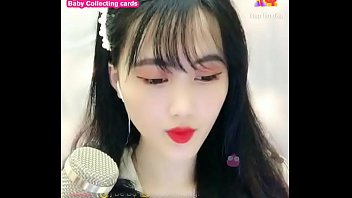 Tante Girang Asia Menggoda Di Live Streaming Uplive