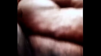 Istri Dan Ibu Empat Anak Ini Diam-diam Menggoyang Ranjang Dengan Pria Lain