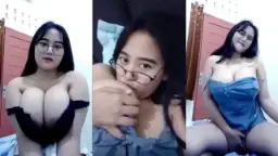 Acha Si Cantik Berkacamata Dengan Toket Brutal Yang Bikin Gagal Fokus