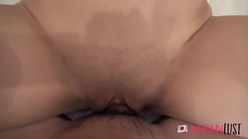 Gadis Jepang Polos Dihajar Kontol Gede Sampai Keluar Dalam
