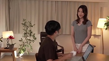 Aku Sembunyikan Dari Suami, Minta Ayah Tiriku Yang Buatku Hamil