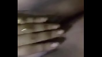 Kekasih Desi Yang Menggoda