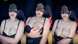 Kigkin Marcha Cantik Menggoda Dengan Bh Hitam Yang Menggairahkan