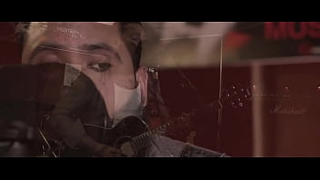 Tinta Cina – Sakit Dan Menggairahkan