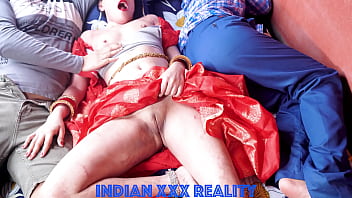 Panasnya Adegan Mesum Ibu Tiri Dan Anak Tiri India Dalam Bahasa Hindi
