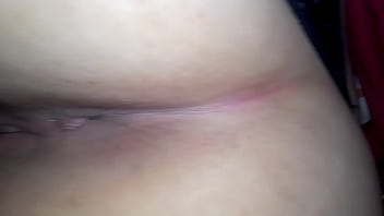 India En Tanga, Mostrando Su Culo