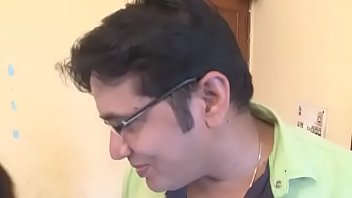 Bhabhi Seksi India Yang Panas Dengan Adik Ipar