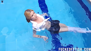 Ashlee Rose Basah Kuyup Menggoda Di Kolam Renang, Rilis Minggu Ke-48 Nomor 745