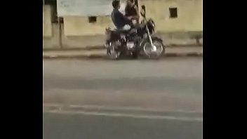 Gadis India Dari Navsari Kaliawadi Beraksi Di Jalanan