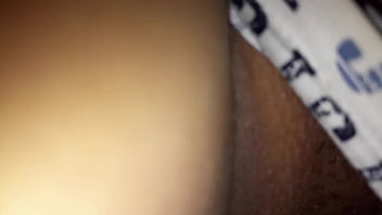 Gadis India Yang Menggoda Dengan Pesona Seksi Dan Aura Erotis Yang Memikat