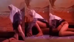 Gadis Smp Menggoda Dengan Seragam Ketat