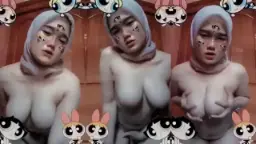 Pijat Penuh Payudara Rayud Berhijab Yang Menggairahkan