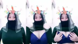 Ukhti Fira Bergaun Hijau Transparan Dengan Jilbab Yang Menggoda