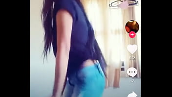 Goyangan Seksi Cewek Desi Bikin Nggak Kuat