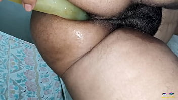 Penetrasi Ganda Terbaik: Mentimun Dan Dildo Untuk Dubur Dan Memek Dalam Rispan Panas Istri India Bbw Gemuk Dengan Audio Hindi Jelas