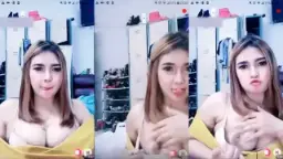 Bella Sugarlive Pamer Tetek Montoknya Yang Menggoda