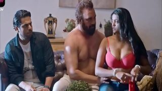 Cuckold Menyaksikan Ayahnya Menggila Dengan Pacarnya Dalam Film Porno