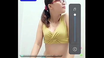 Bigo Live: Tonton Aksi Panas Dan Goyangan Seksi Langsung Di Kamar