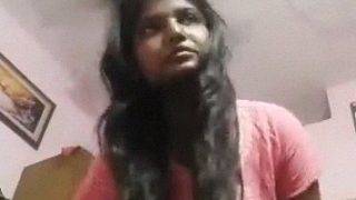 Video Gadis Hyderabad Melepas Salwar Kameez Dengan Sensual