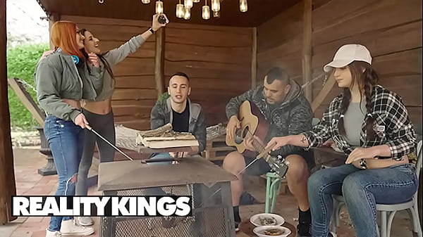 Mina Von D Mengejar Raul Costa Untuk Mengecek Apa Yang Dilakukannya, Tapi Tak Menyangka Kontolnya Sudah Menunggu Untuknya – Reality Kings