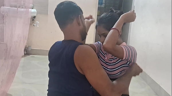Bhabhi Ki Behen – Bhabhi Ke Ghar Mein, Uski Behen Ke Bistar Ki Raat!